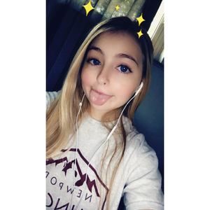 Meet your Posher, Chanel